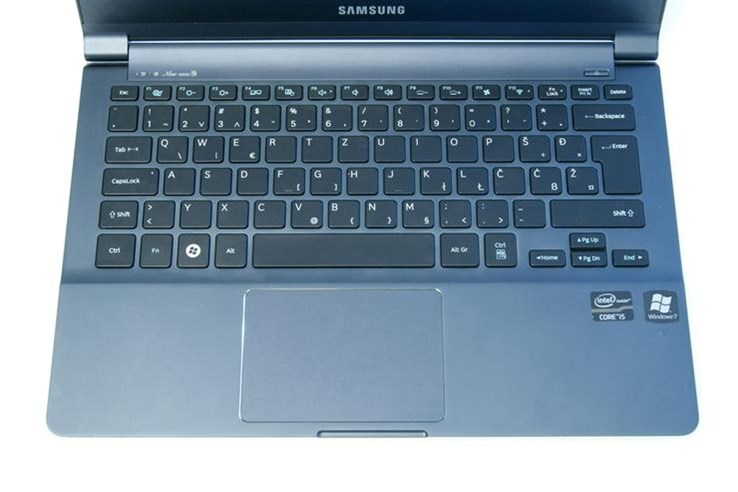 Samsung Series 9 (8).JPG